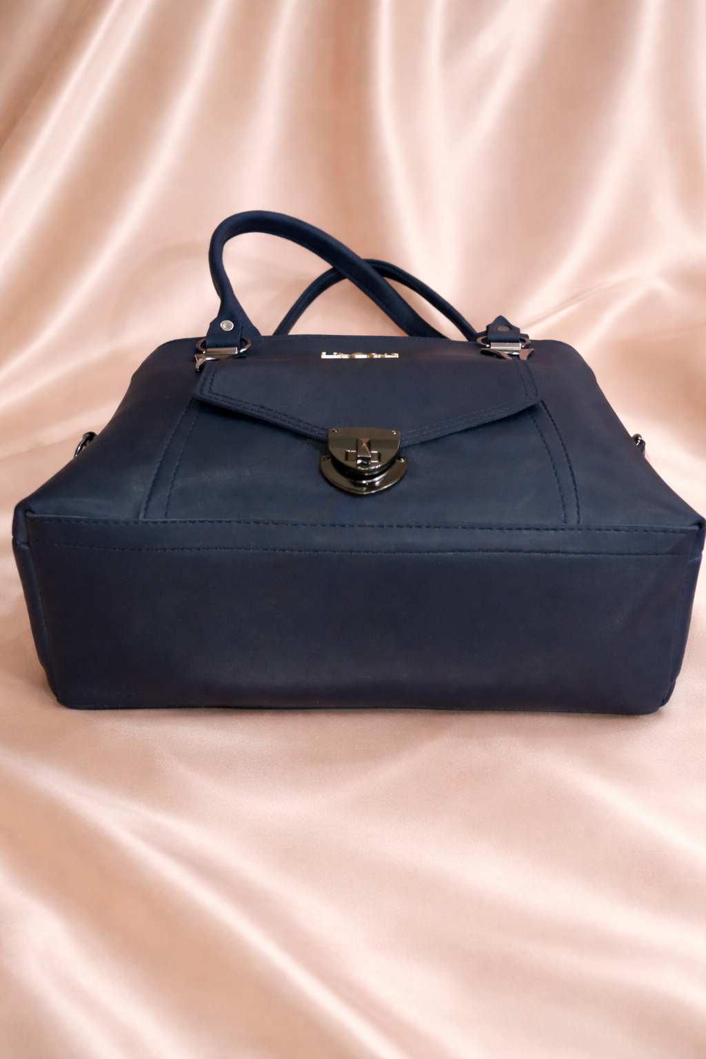 ELORA HAND BAG (DIOR)